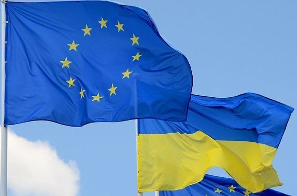 ЕС призывает Польшу, Венгрию и Словакию быть конструктивными в отношении украинского зерна - СМИ