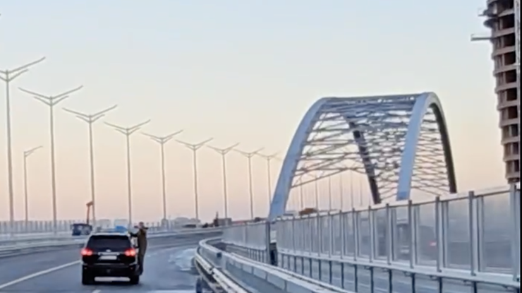 Кличко проїхався новим мостом і анонсував його відкриття (відео)  