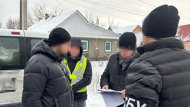 На Житомирщині затримали депутата-рекетира, який викрадав людей та "вибивав" з них гроші (фото)