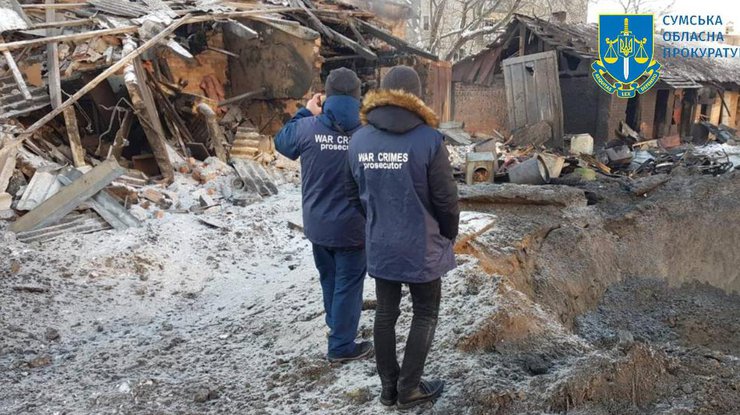 Росіяни вдарили по місту у Сумській області: є постраждалий (фото)