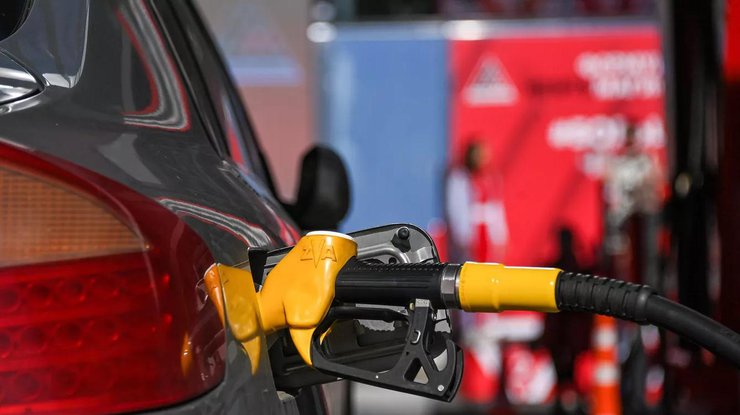 В Україні заборонили продавати бензини "Євро-3" та "Євро-4"