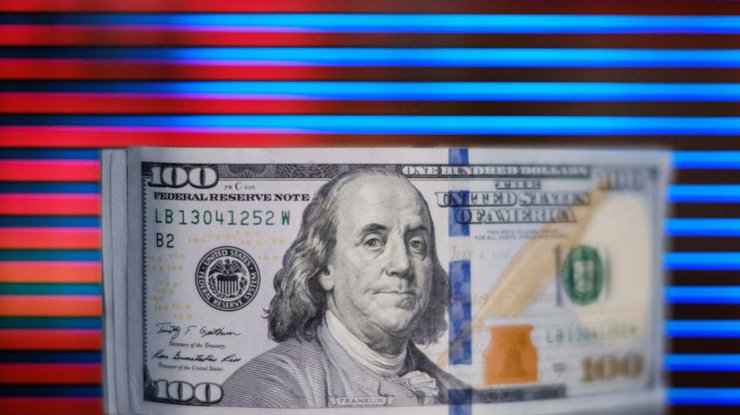 НБУ опустив офіційний курс долара до мінімуму з кінця грудня
