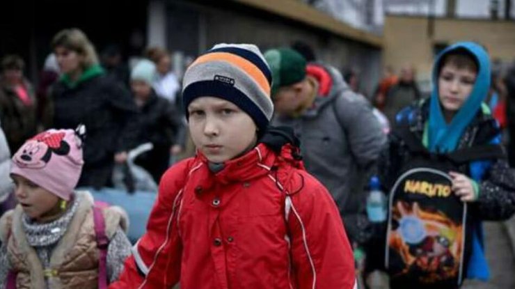 Україна повернула три родини з дітьми на підконтрольну територію
