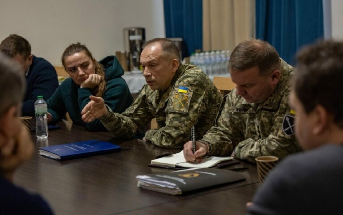 Сырский,