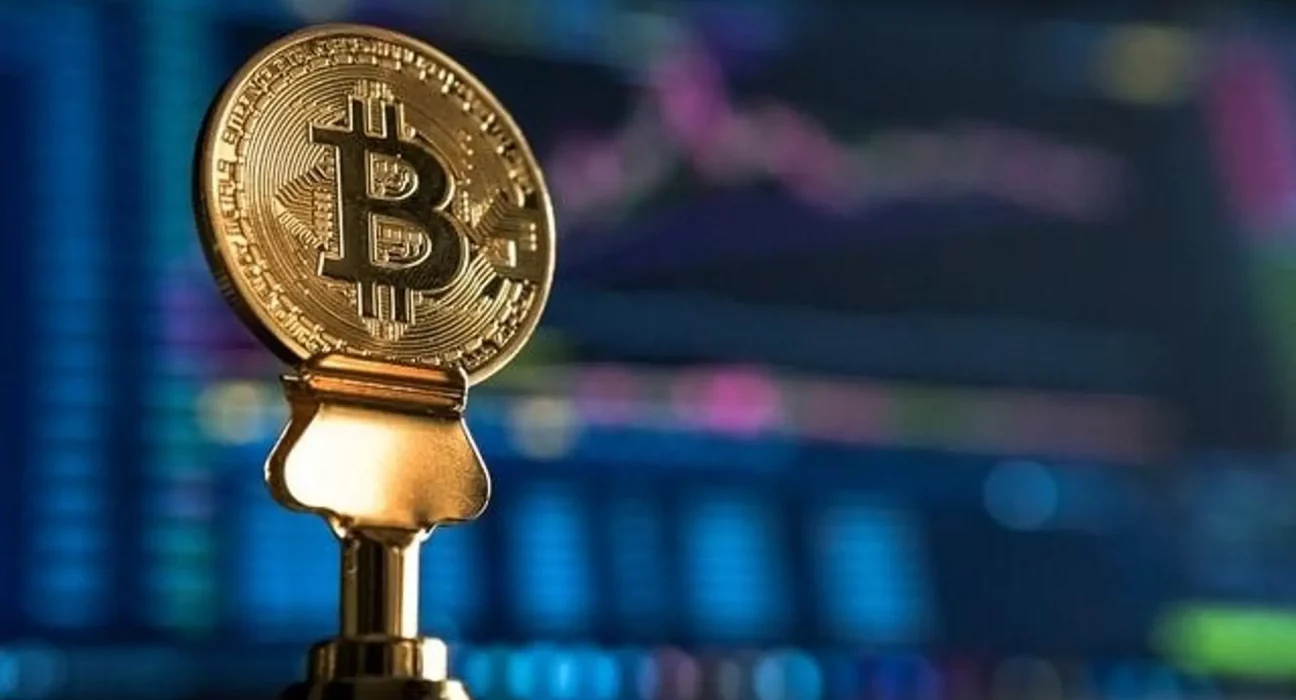 за май биткоин подорожал на 15%