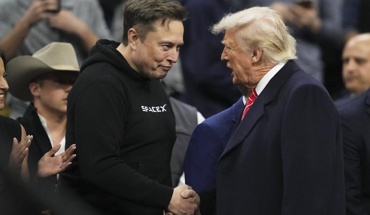 Маск ушел из администрации Трампа