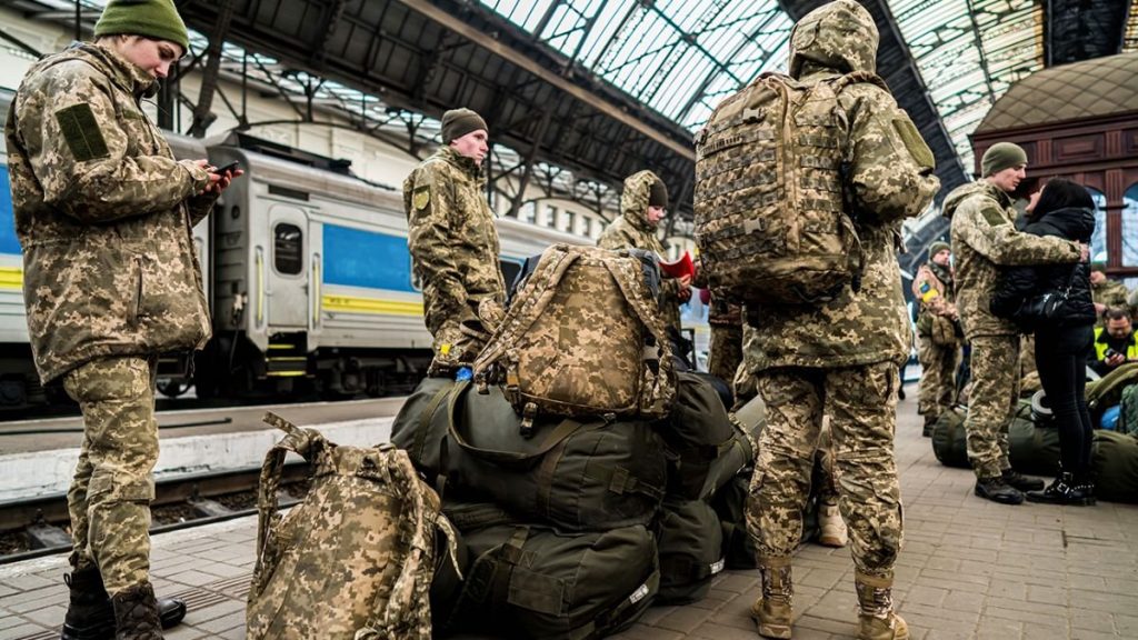 отпуск военным в Украине
