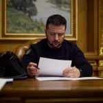 Вшанування героїв, що не повернулися з полону: листівки, картинки та зворушливі слова