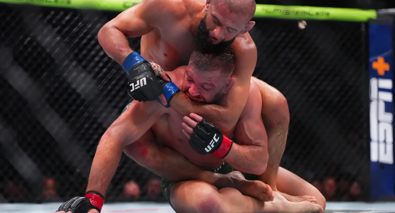 Чимаєв став чемпіоном UFC та встановив рекорд кількості ударів