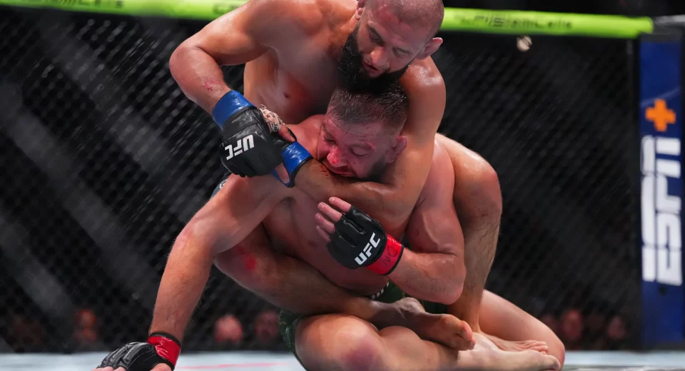 Чимаєв став чемпіоном UFC та встановив рекорд кількості ударів