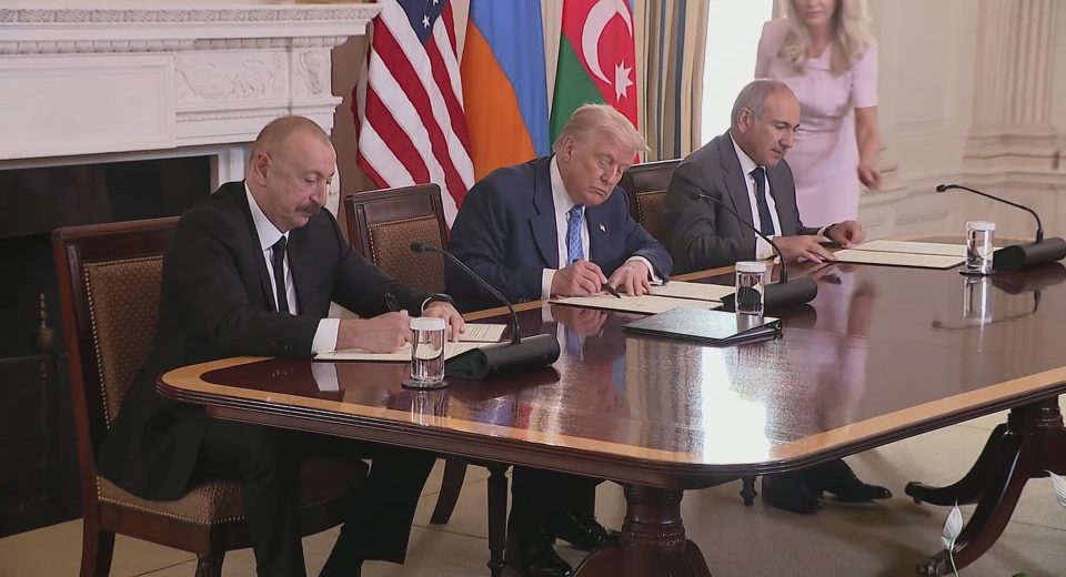 Мир Азербайджану і Вірменії роль Трампа та умови угоди