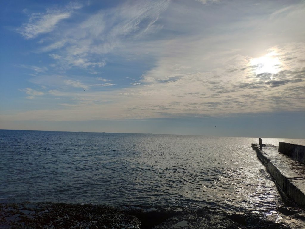 Погода сьогодні в Одесі 24 серпня сонце, вітер і тепле море