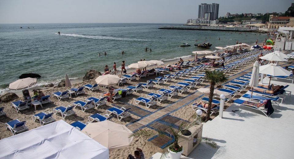 Погода сьогодні в Одесі 4 серпня 2025 температура, вітер, море