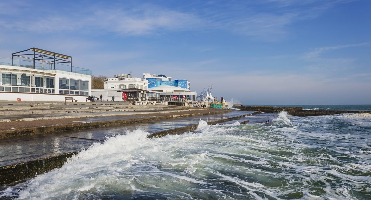 Погода в Одесі 30 серпня 2025 море, вітер, температура повітря
