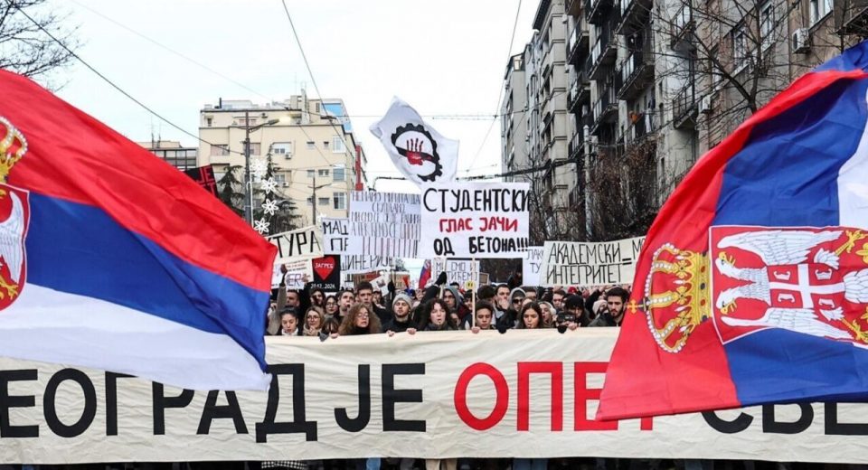 Протести в Сербії вимоги нових виборів та обіцянки Вучича