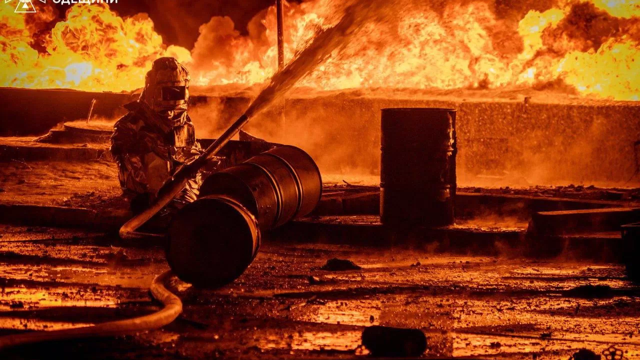 РФ вдруге атакувала нафтобазу SOCAR в Одеській області