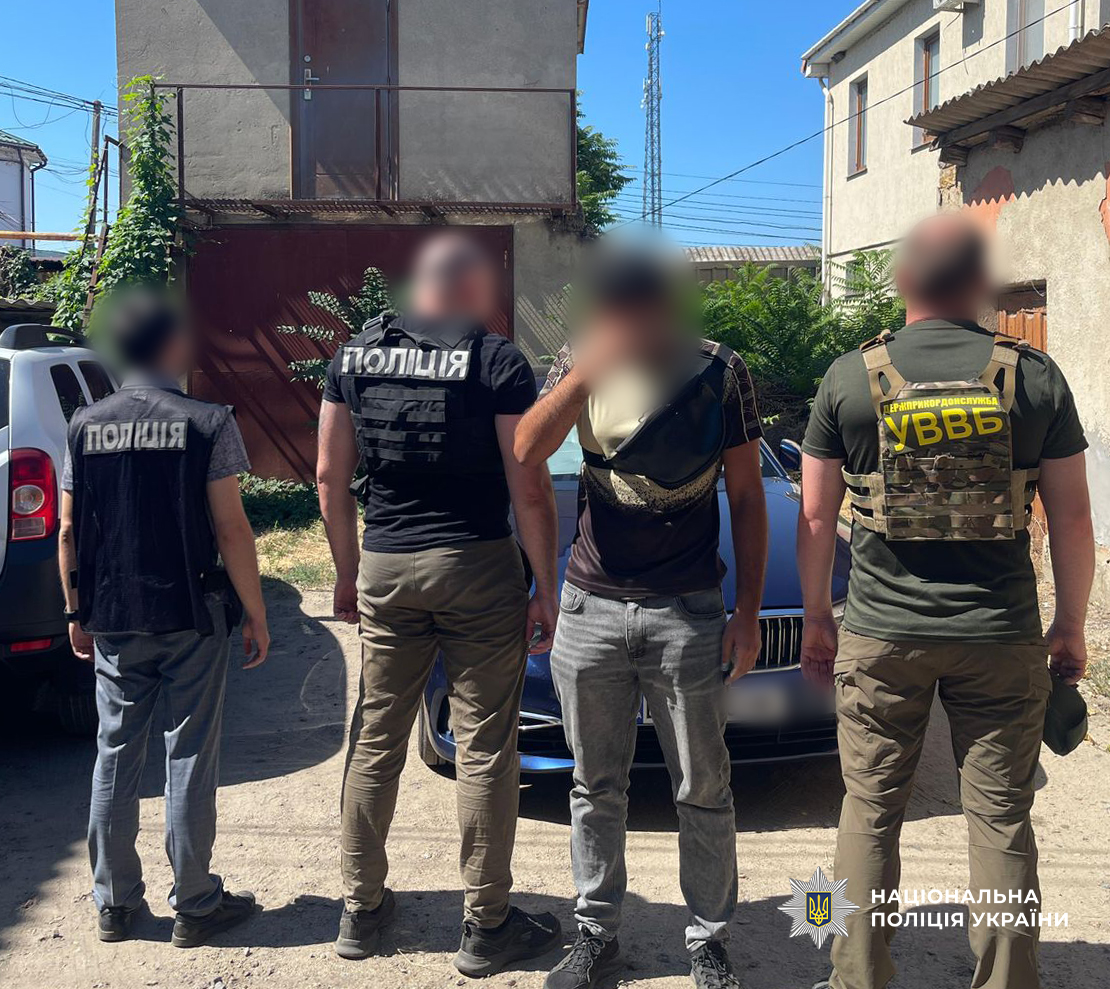 В Одесі викрили схему хабаря прикордоннику за $7500 щоб виїхати в Молдову