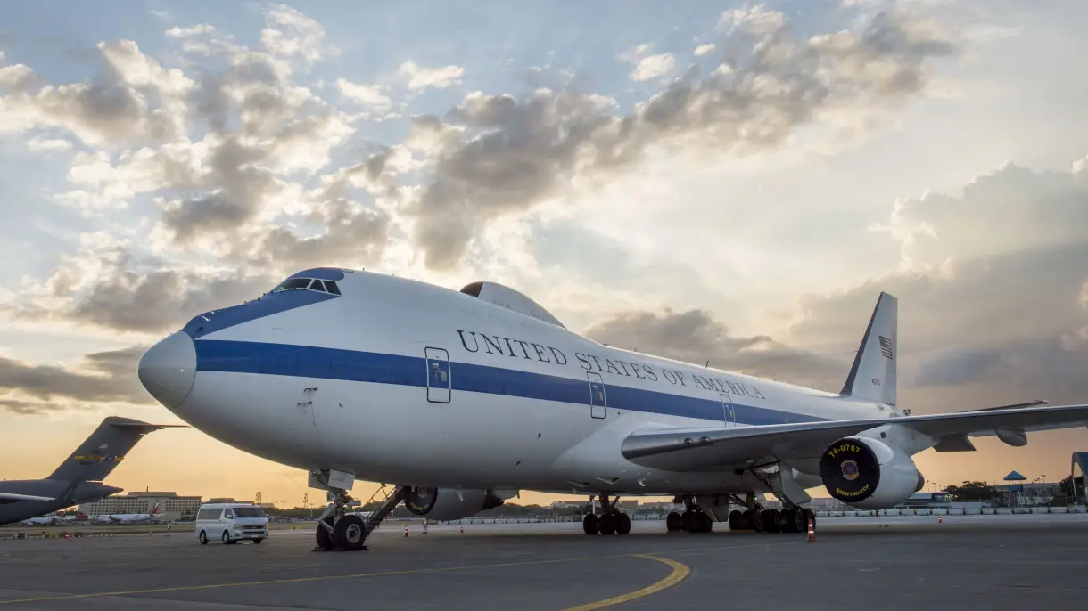 США тестують новий літак «судного дня» Boeing E-4C, що замінить застарілий флот холодної війни та забезпечить безперервність ядерного командування.