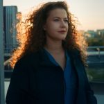 Життя на трьох: де дивитись 3 серію 1 сезону комедійного серіалу
