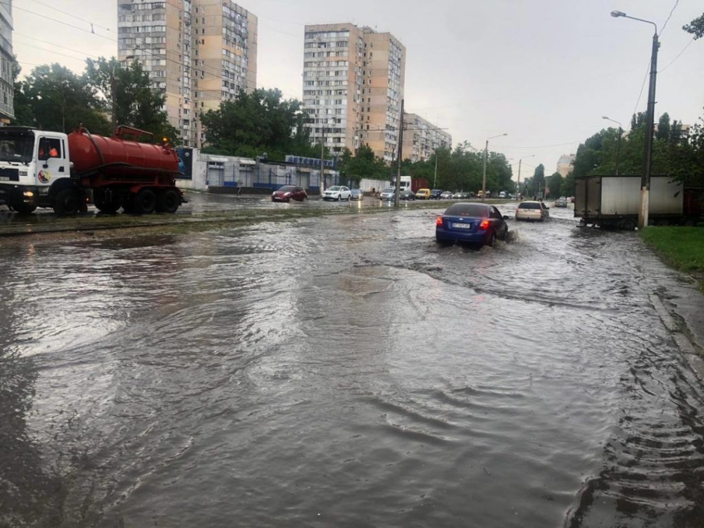 Погода в Одесі 12 жовтня 2025 осінній дощ і прохолодне море