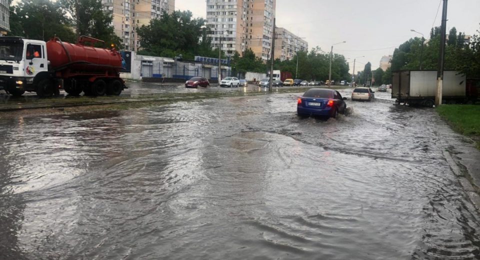 Погода в Одесі 12 жовтня 2025 осінній дощ і прохолодне море