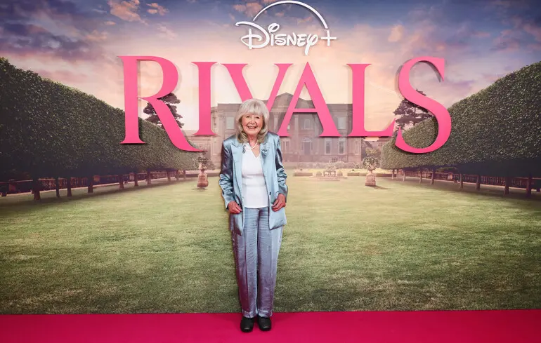 Померла Джіллі Купер: авторка «Riders» і «Rivals», 88 років