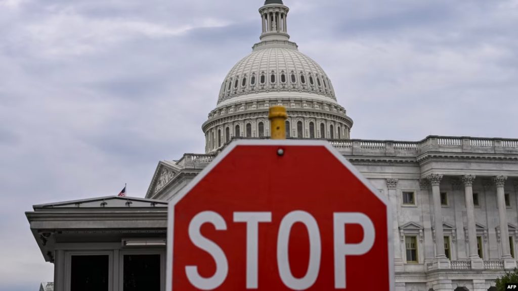 шатдаун у США, що таке шатдаун, вплив на Україну, військова допомога США Україні, наслідки шатдауну
