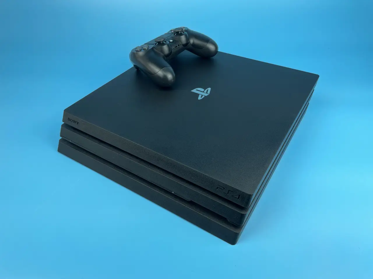 Sony згортає технічну підтримку ігрової консолі PlayStation 4
