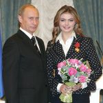 Уряд вводить фіксовану ціну на газ та мораторій на відключення світла у прифронтових зонах