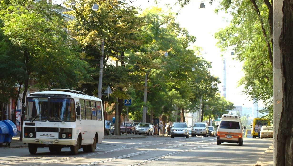 Автобуси на Софіївській вулиці в Одесі
