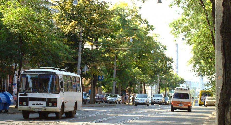 Автобуси на Софіївській вулиці в Одесі