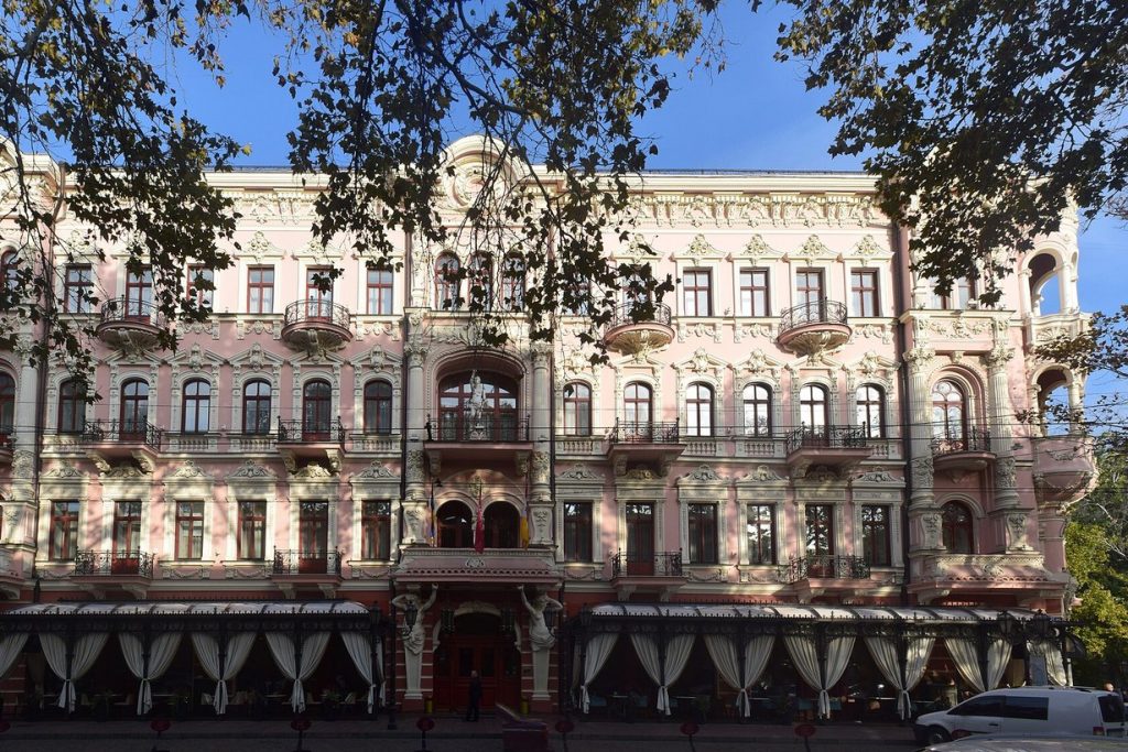 Готель на вулиці Пушкінській, 15 в Одесі
