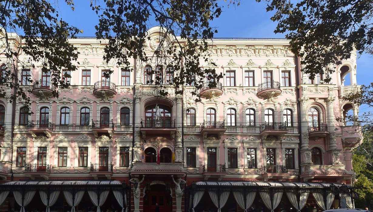 Готель на вулиці Пушкінській, 15 в Одесі
