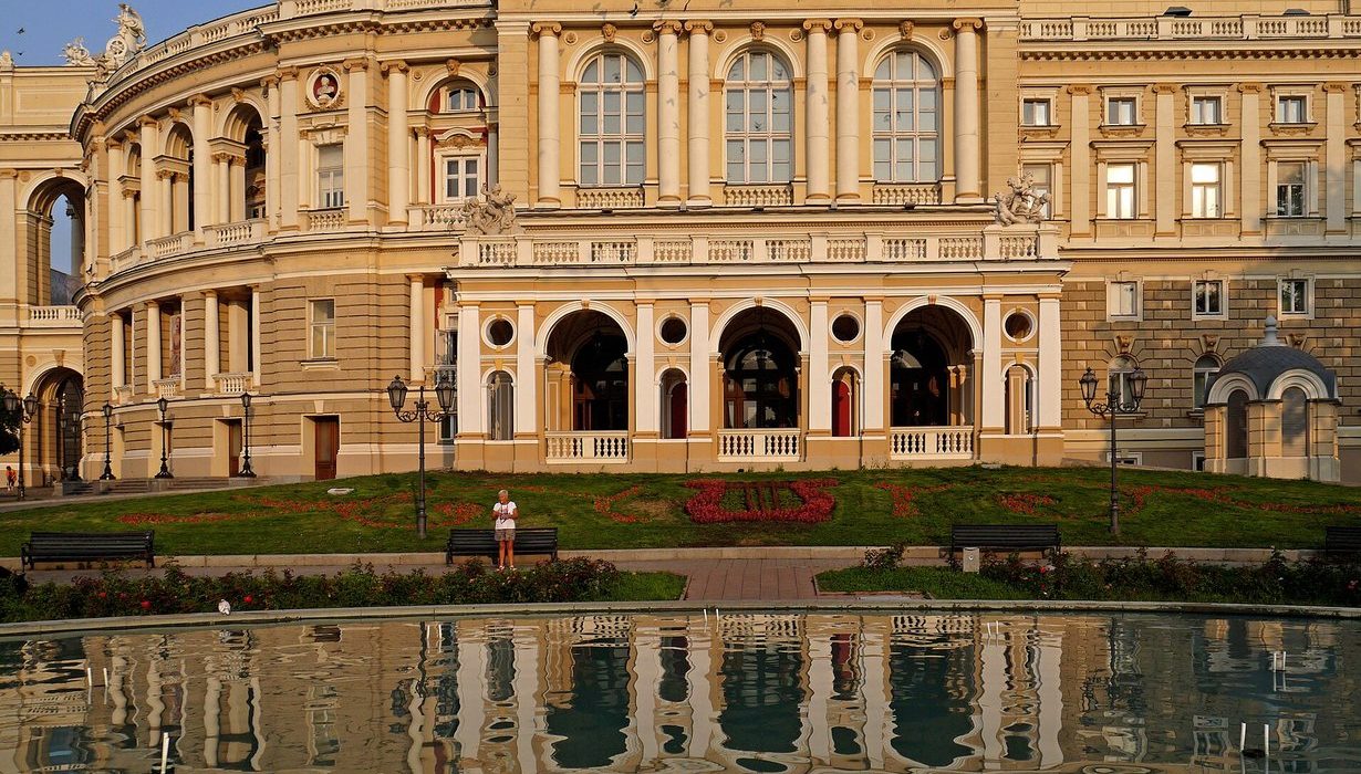 Будівля Одеського театру опери та балету