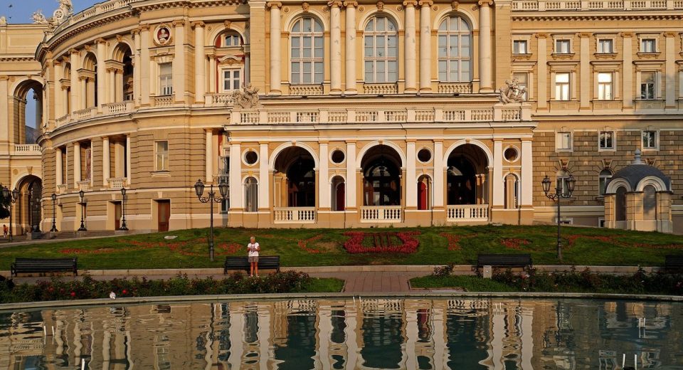 Будівля Одеського театру опери та балету