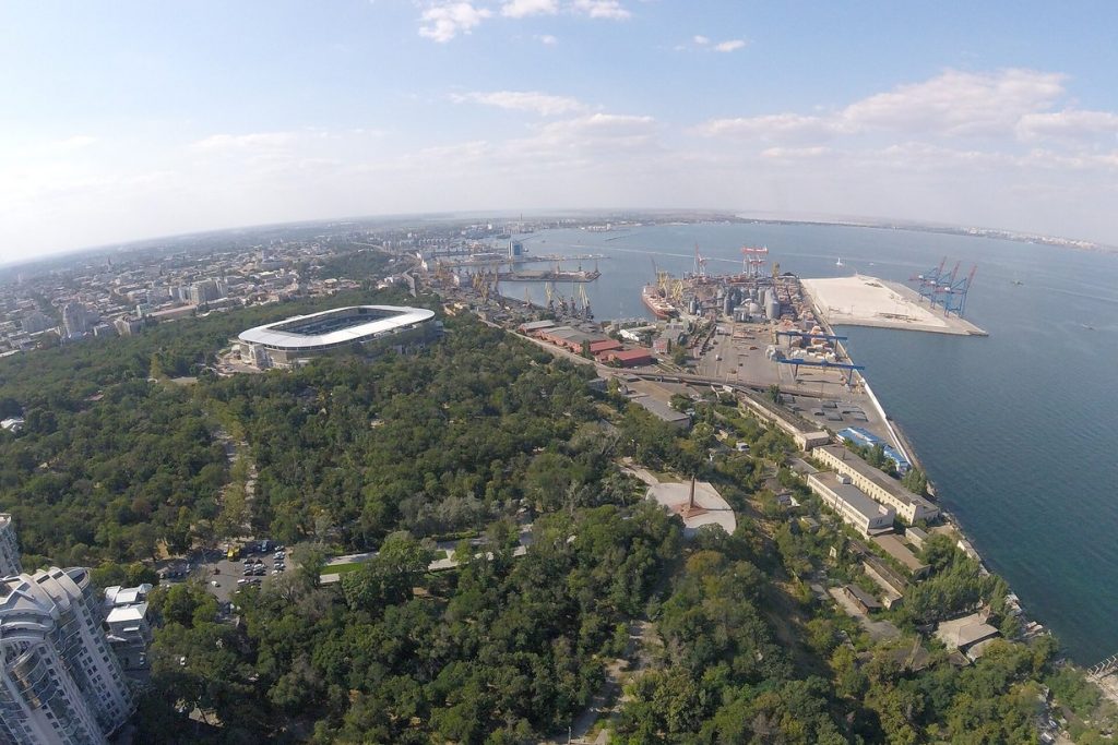 Одеса з висоти: парк Шевченка, стадіон і морський порт