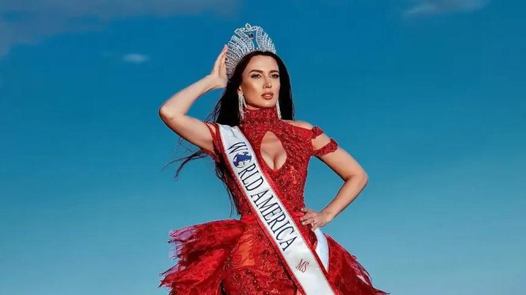 Українка з Херсона перемогла на конкурсі краси Mrs World International 2023 (фото, відео)